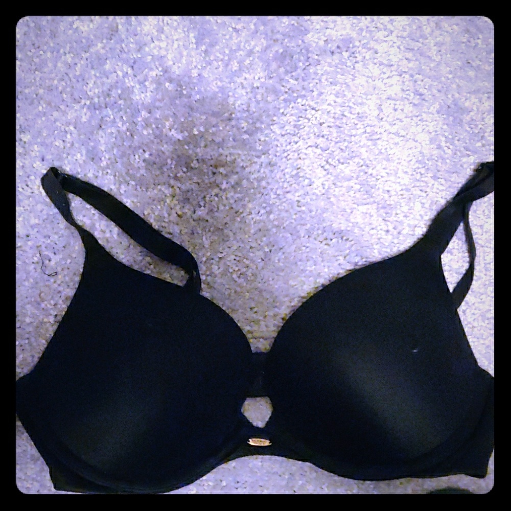 Victoria Secret Fabulous Plunge